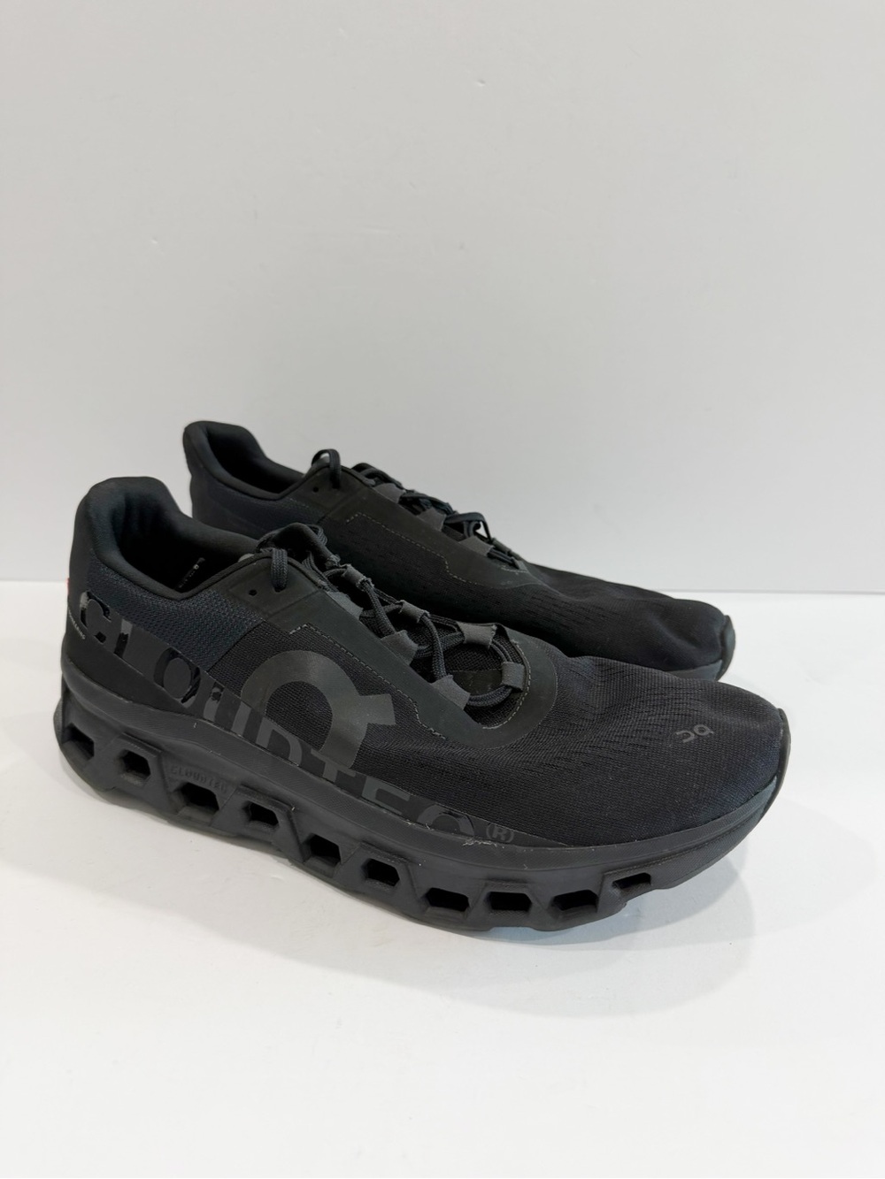 On Running Cloudmonster Men’s shoes